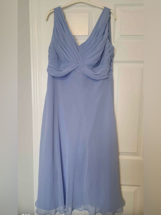 Dresses & Skirts - Lavander Chiffon Evening Gown looks new